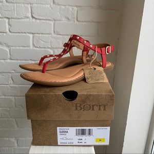 NWT Born Sandals Size 7